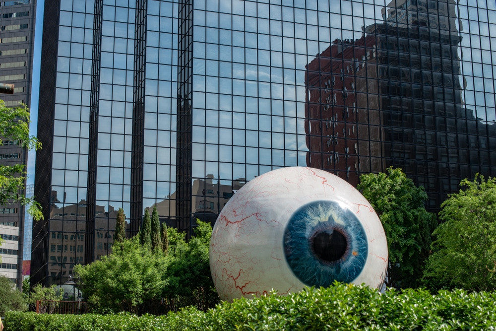 Giant Eyeball, Dallas